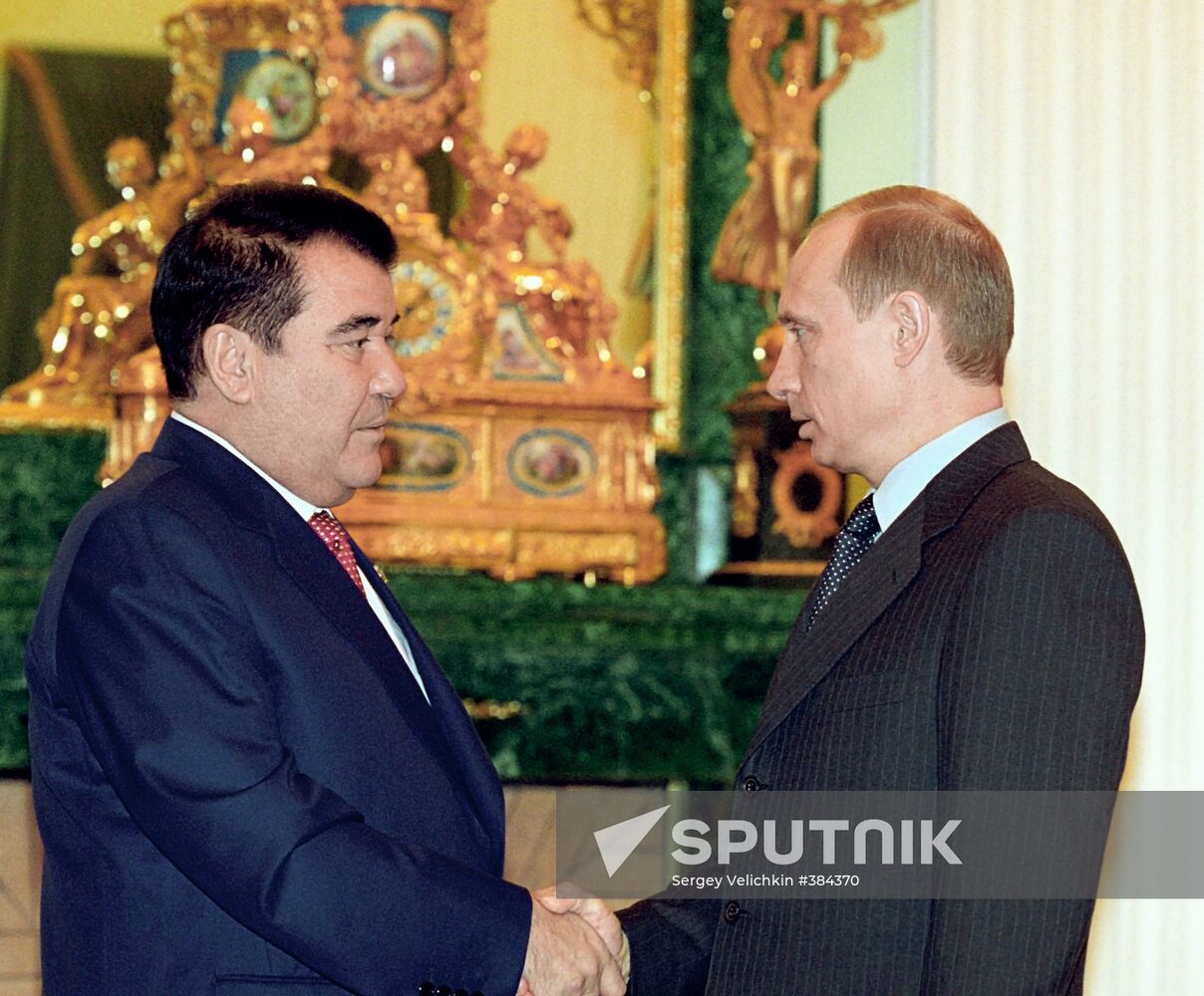 Vladimir Putin and Saparmurat Niyazov