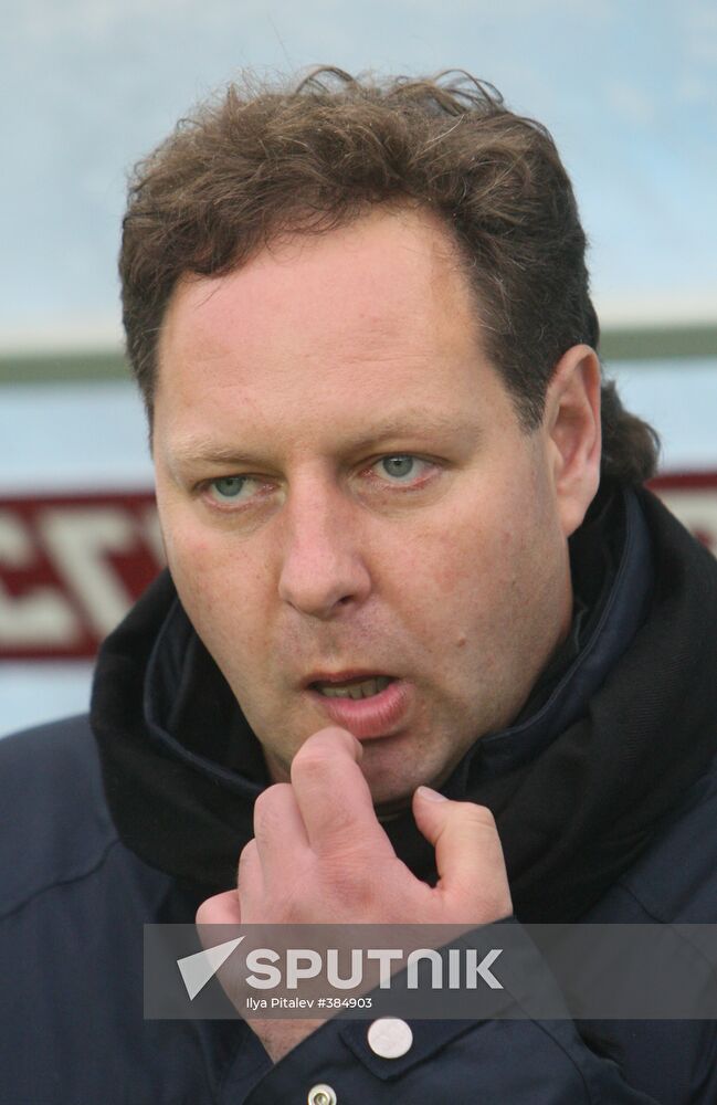 Khimki head coach Konstantin Sarsania