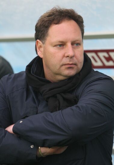 Khimki head coach Konstantin Sarsania