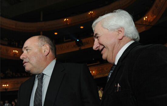 Mikhail Shvydkoi, Yuri Bogomolov