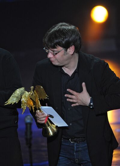 Valery Todorovsky gets Nika Award