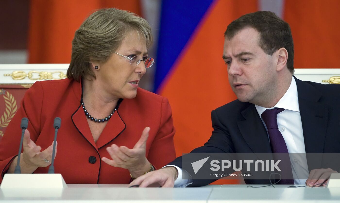 Dmitry Medvedev, Michelle Bachelet