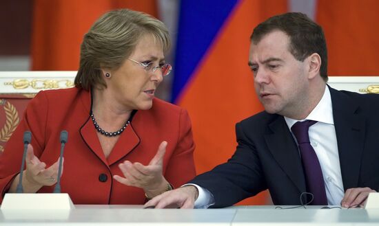 Dmitry Medvedev, Michelle Bachelet