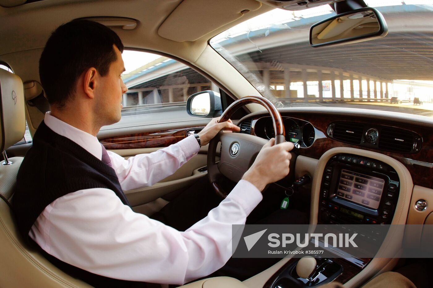 Car saloon's work