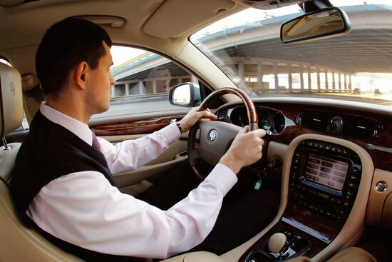 Car saloon's work