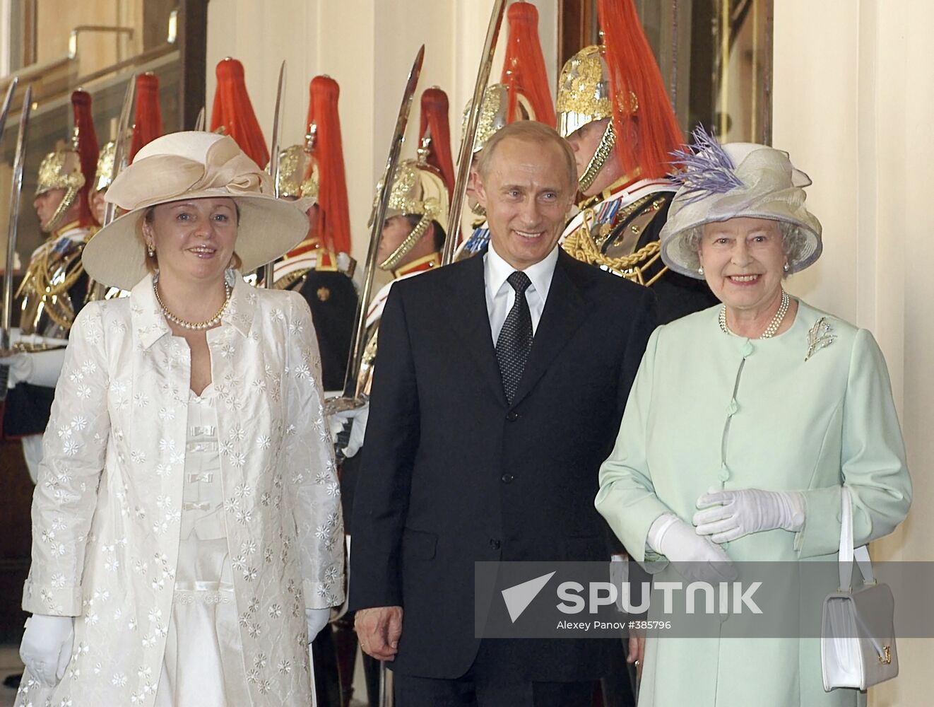 Elizabeth II and Vladimir and Lyudmila Putin