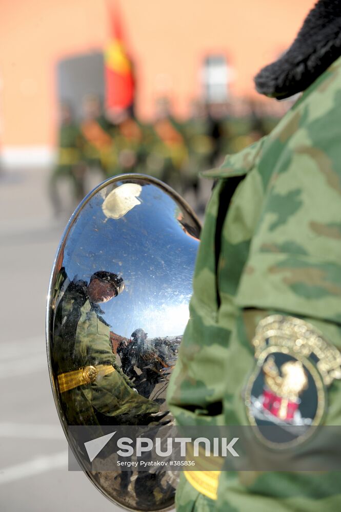 Soldiers training for Victory Day parade