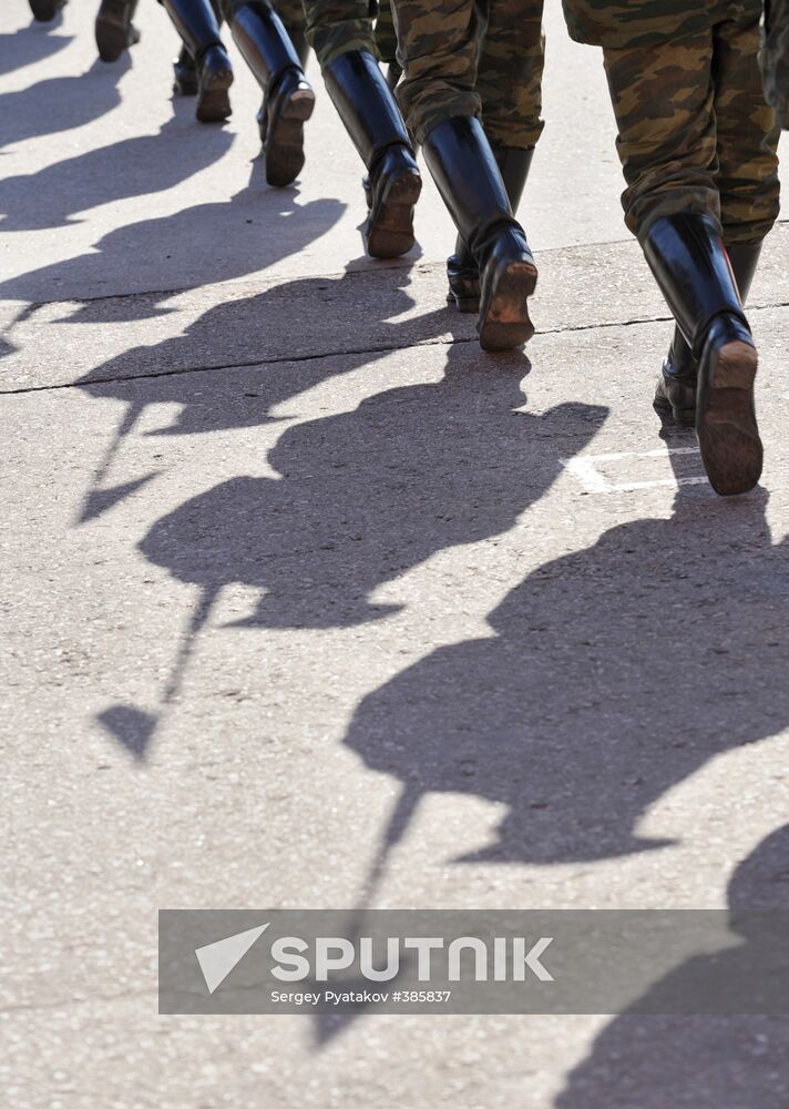 Soldiers training for Victory Day parade