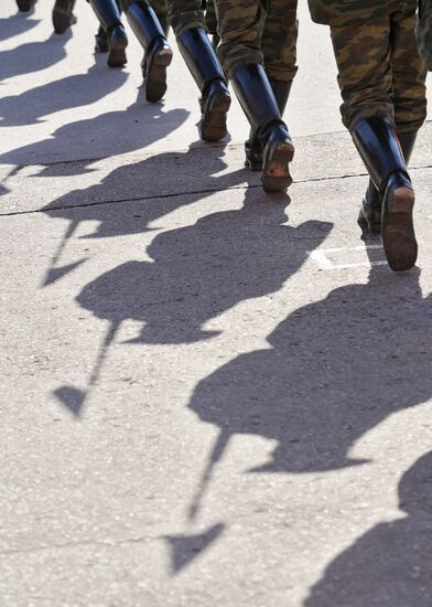 Soldiers training for Victory Day parade