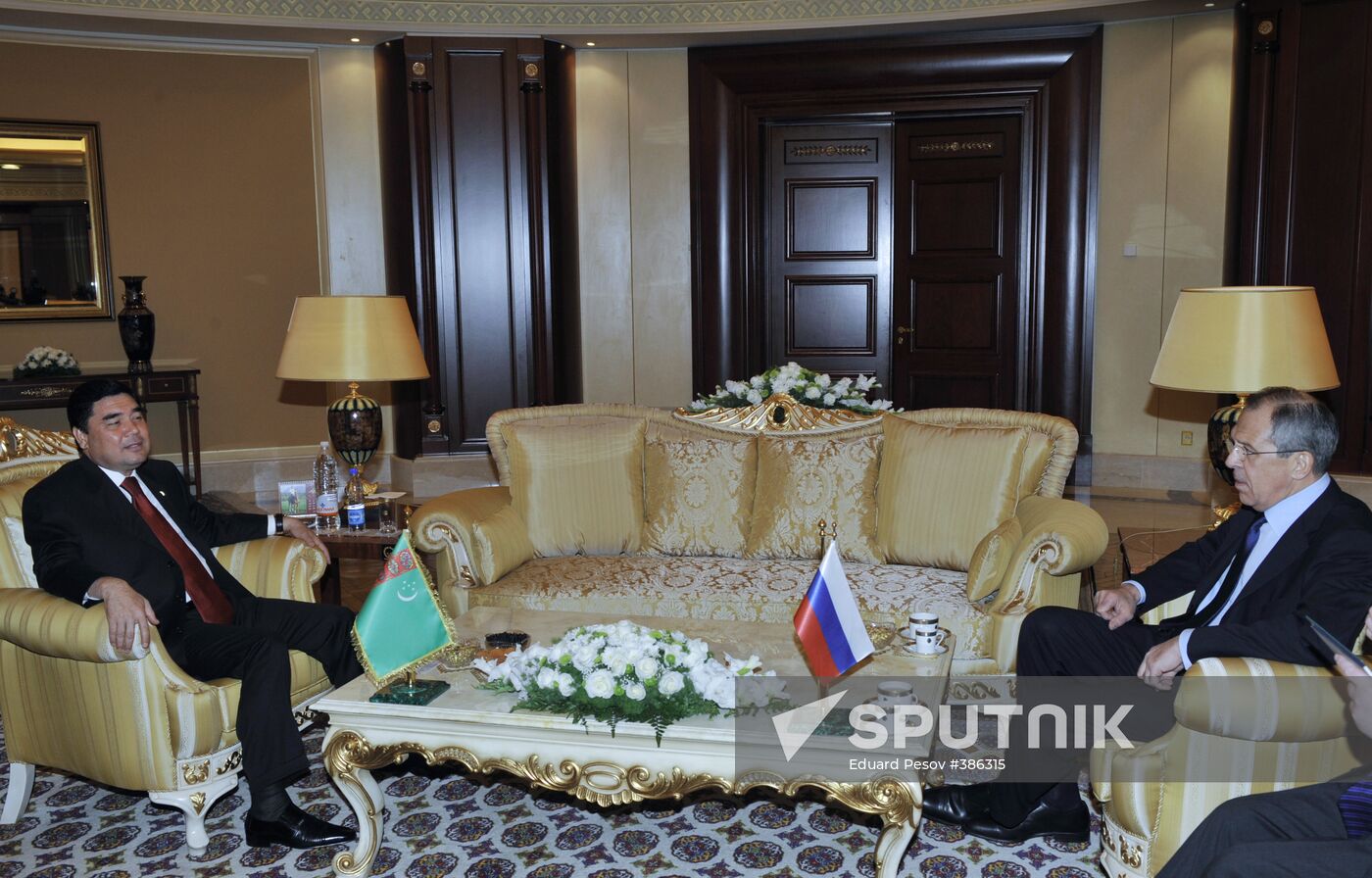 Russian Foreign Minister meets with Turkmenistan's President
