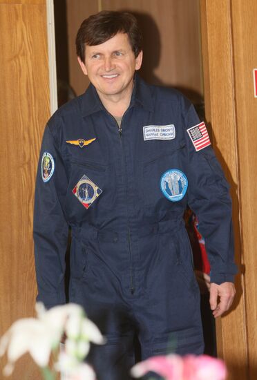 Star City press conference given by 18th ISS expedition