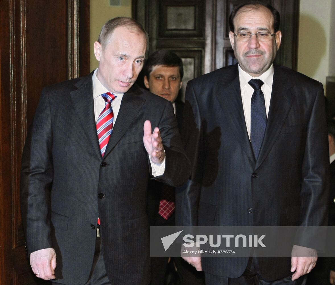 Vladimir Putin meets with Nouri al-Maliki