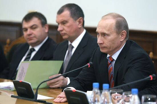Vladimir Putin meets with Nouri al-Maliki