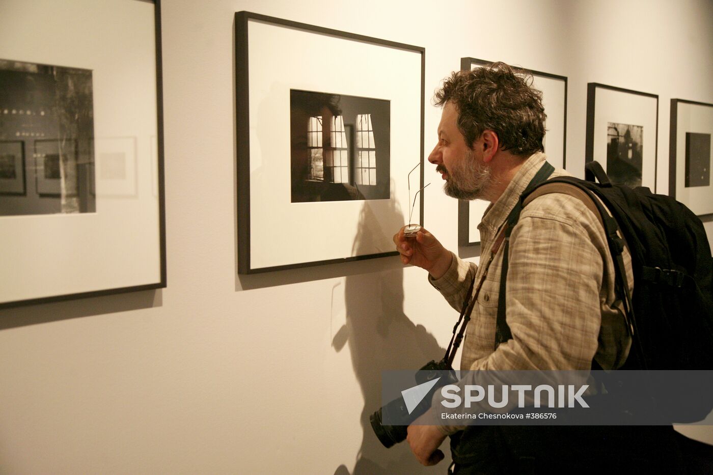 David Lynch's 'The Air is on Fire' exhibition opens in Moscow