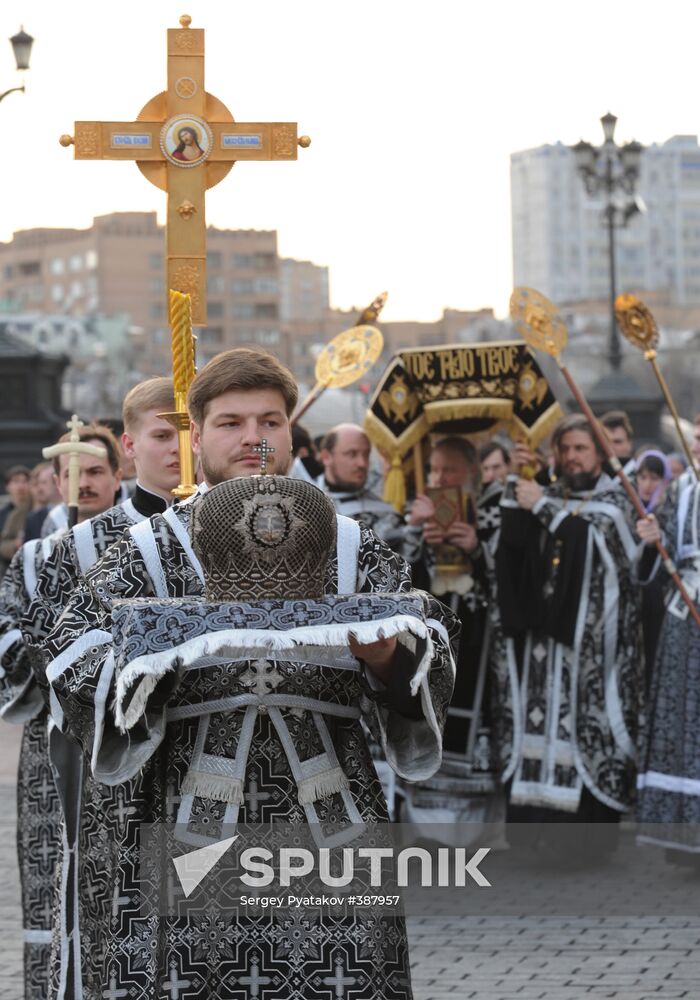Epitaphios deposition ceremony in Christ the Savior Cathedral