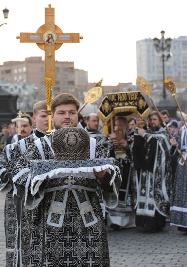 Epitaphios deposition ceremony in Christ the Savior Cathedral