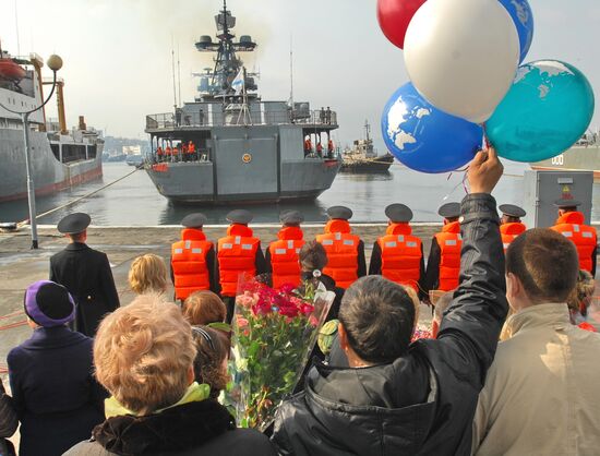 Russian warships return home from shores of Somali