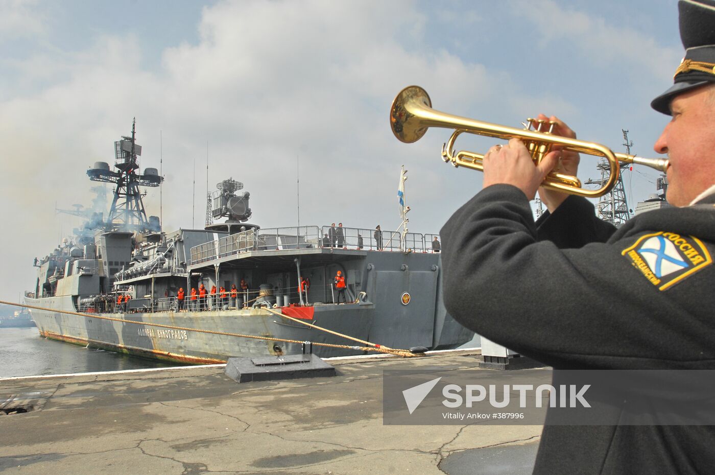 Russian warships return home from shores of Somali