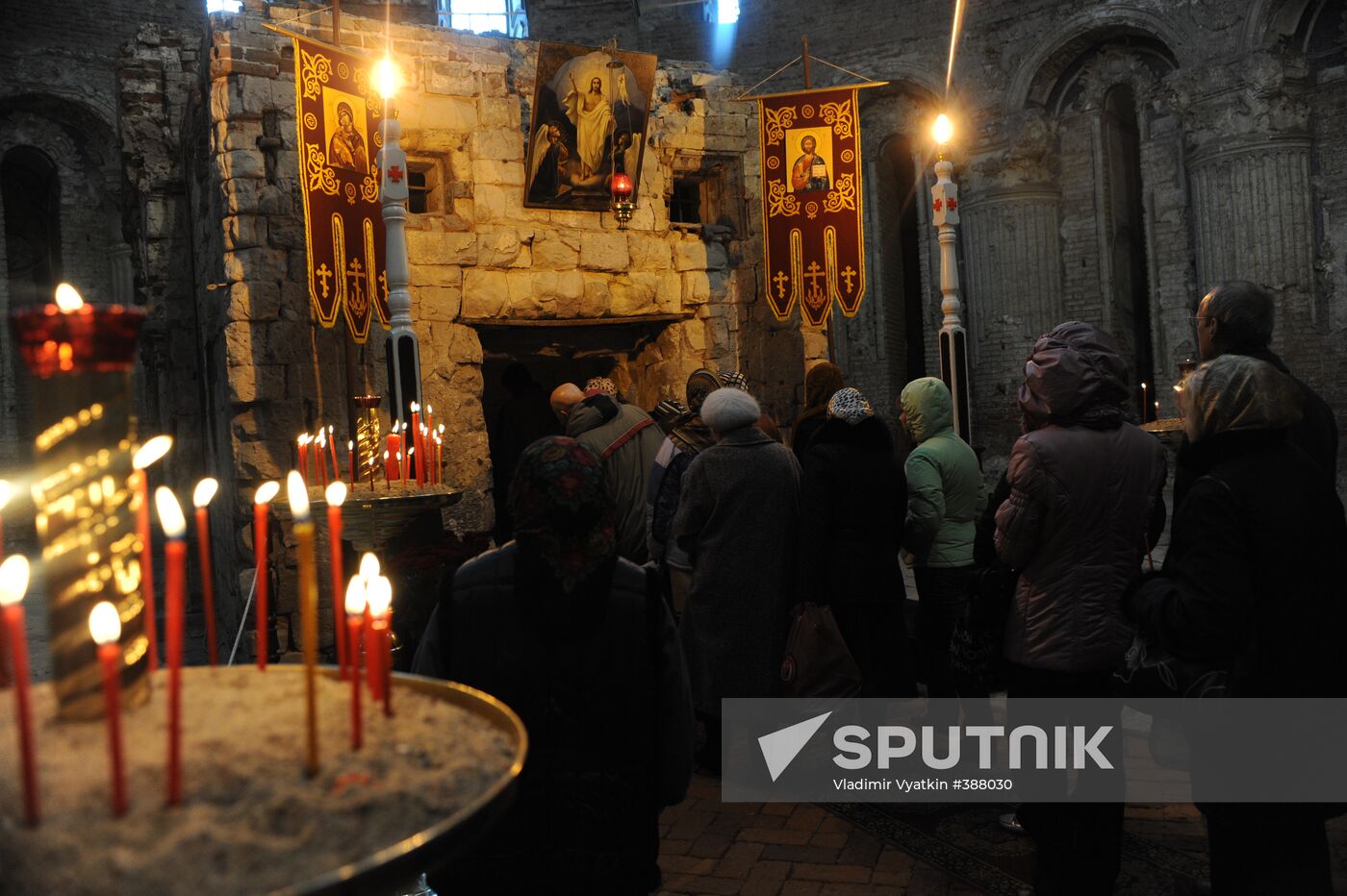 Easter cakes blessed in New Jerusalem Monastery