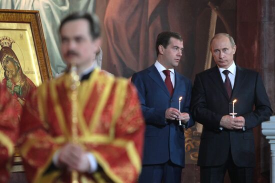Russian President, PM attend Easter service in Moscow