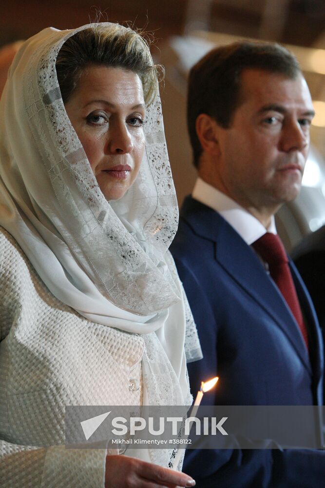 Russian President attends Easter service in Moscow