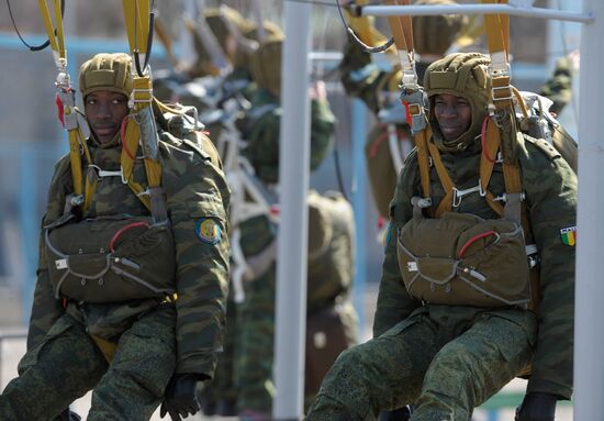 Drills at Ryazan Higher Airborne School (RVVDKU)