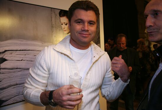 Author Oleg Roy