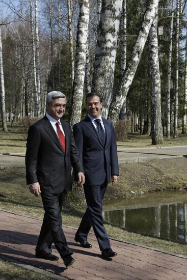 Dmitry Medvedev and Serzh Sargsyan in Zavidovo