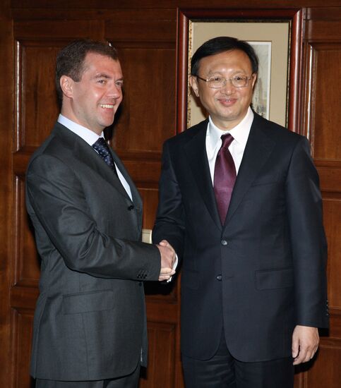 Dmitry Medvedev meetings April 27, 2009