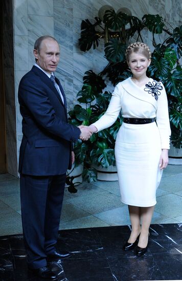 Prime Ministers Vladimir Putin, Yulia Tymoshenko meet in Moscow