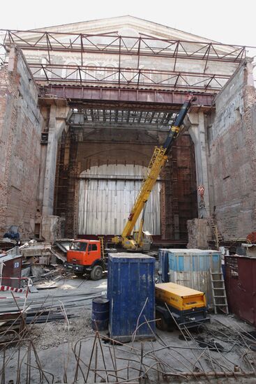 Rebuilding and renovating the State Academic Bolshoi Theater