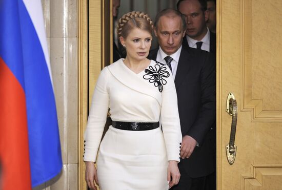 Prime Ministers Vladimir Putin, Yulia Tymoshenko meet in Moscow