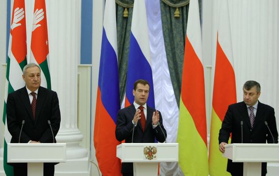 Russia, Abkhazia and South Ossetia signing agreement