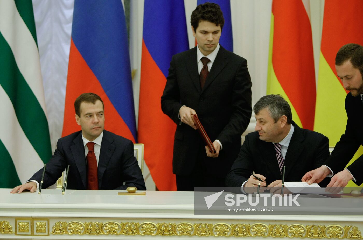 Russia, Abkhazia, South Ossetia sign border protection agreement