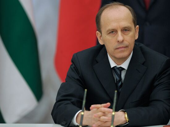 Russia, Abkhazia, Ossetia: agreement on state border guarding