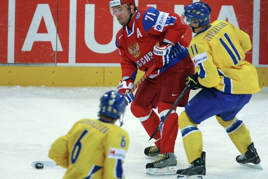 2009 Ice Hockey World Championship: Russia vs. Sweden