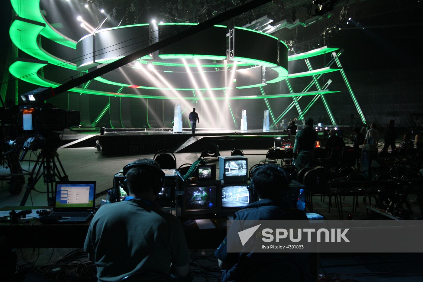 Preparing for the Eurovision 2009 international song contest
