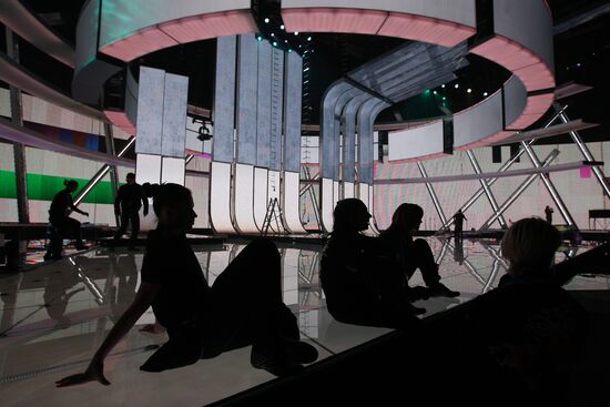 Preparing for the Eurovision 2009 international song contest