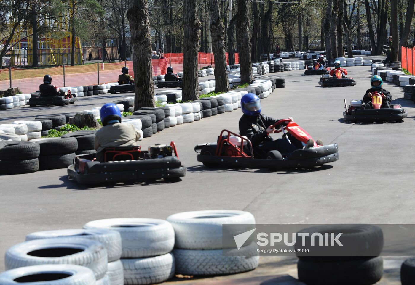 An amusement park at the All-Russian Exhibition Center