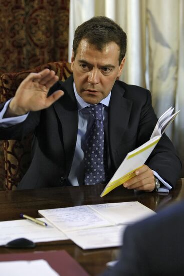 Dmitry Medvedev meets with A Just Russia members