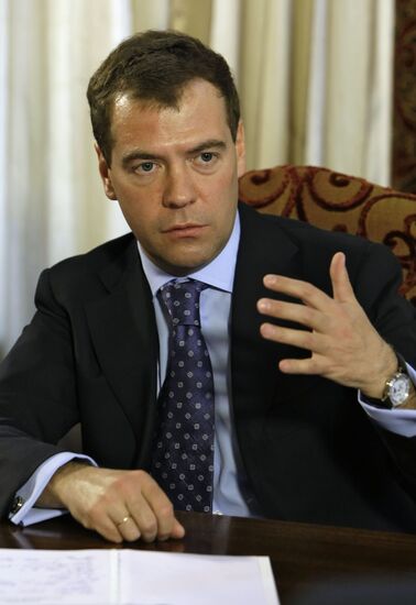 Dmitry Medvedev meets with A Just Russia members