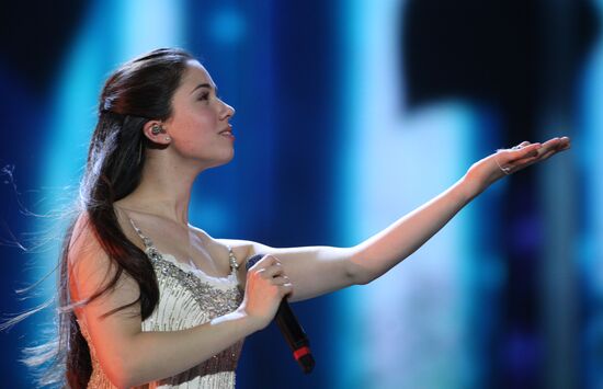 Singer Christina Metaxa, Cyprus