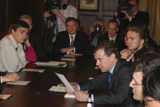 President Medvedev held a number of meetings on May 6, 2009.