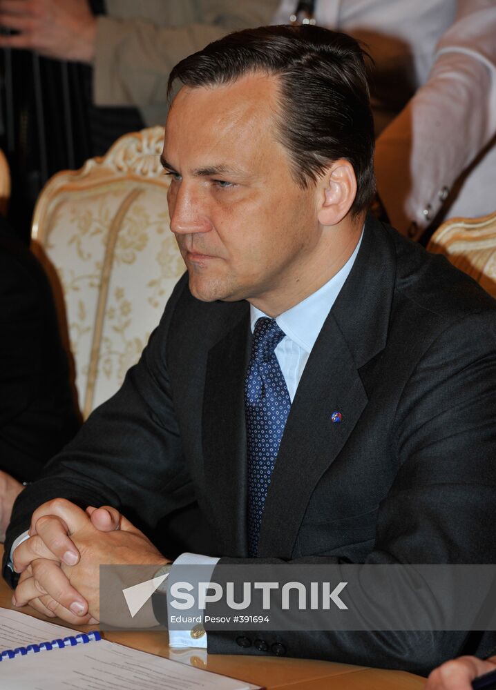 Sergei Lavrov and Radosław Sikorski meeting in Moscow