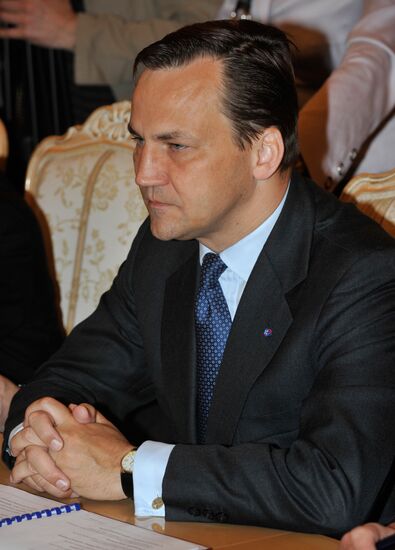 Sergei Lavrov and Radosław Sikorski meeting in Moscow