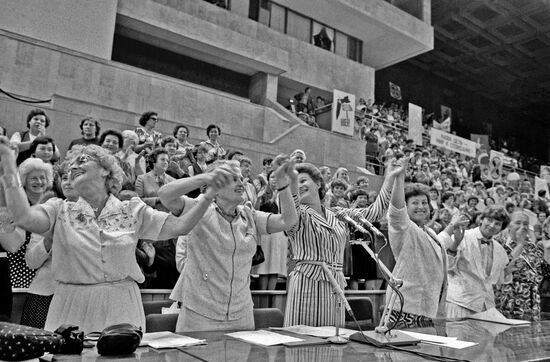 Women's antiwar rally in Moscow