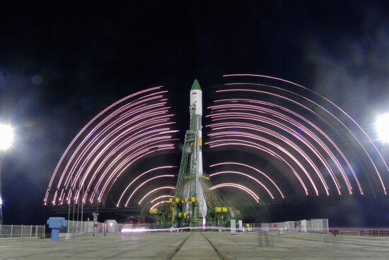 Soyuz-U rocket with Progress-M-02-M cargo spacecraft