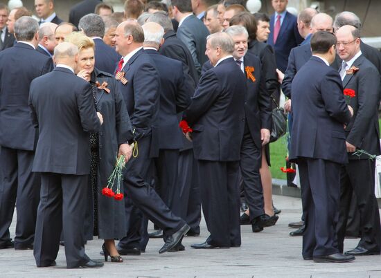 Wreath-laying ceremony at Tomb of Unknown Soldier