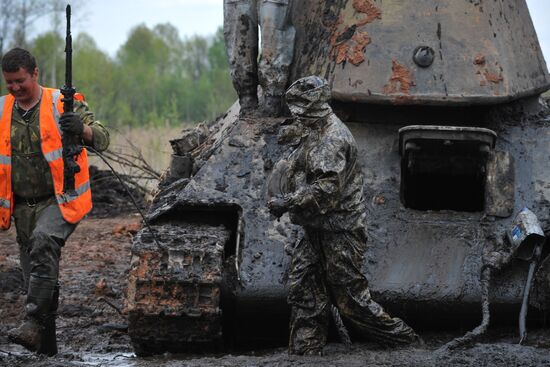 Pulling out a World War II T-34 tank in the Pskov Region