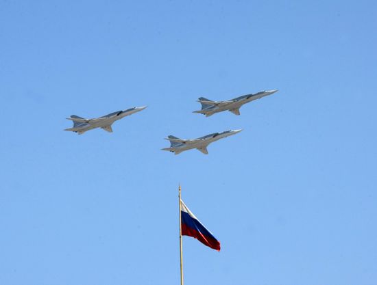 Warplanes take part in Victory Day parade in Moscow